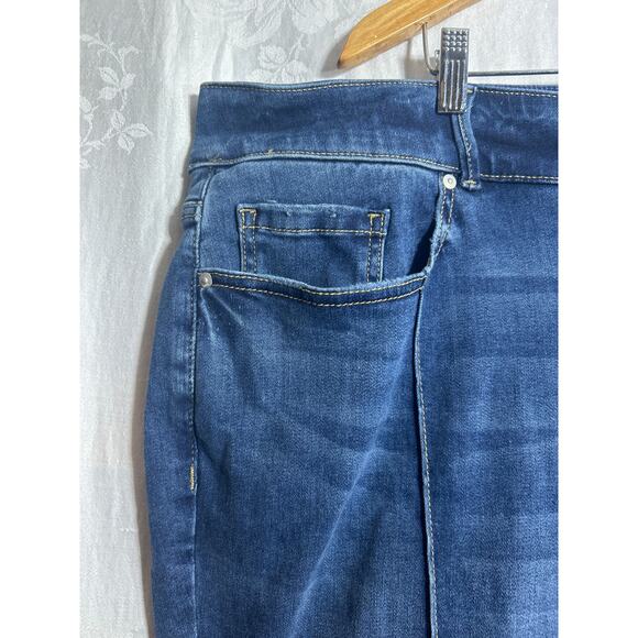 Lane Bryant Jeans 26 SHORT High Rise Flare Tighter Tummy Blue Denim - Picture 4 of 13